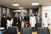با حضور رئیس دانشگاه علوم پزشکی تهران از خانواده شهدای مجتمع بیمارستانی امام خمینی(ره) در جنگ ۱۲ روزه در برابر هجوم وحشیانه صهیونیست به کشورمان تقدیر شد