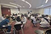 جلسه آموزشی درس بیماری ‌های پری ‌آنال در مجتمع بیمارستانی امام خمینی (ره) برگزار شد