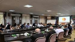 هفتمین جلسه روسای بخش ها در مجتمع بیمارستانی امام خمینی (ره) برگزار شد 