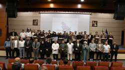 مراسم گرامیداشت روز کارگر در مجتمع بیمارستانی امام خمینی (ره) برگزار شد