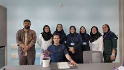تقدیر از محمد قلی زاده پرستار بخش طب تسکینی مجتمع بیمارستانی امام خمینی(ره)