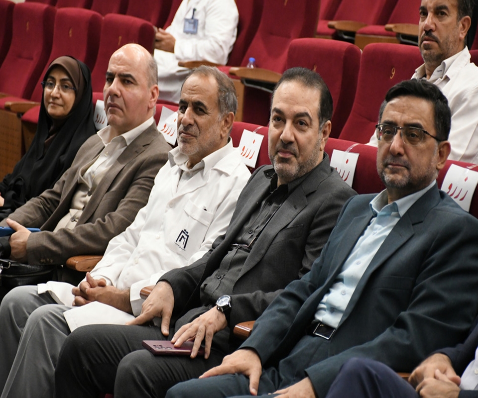 چهاردهمین سمینار ملی خود مراقبتی و آموزش به بیمار در مجتمع بیمارستانی امام خمینی(ره) 