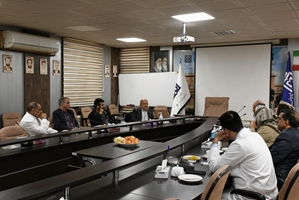 نمایندگان کانون هموفیلی ایران با رئیس و مسئولین مجتمع بیمارستانی امام خمینی (ره) دیدار کردند