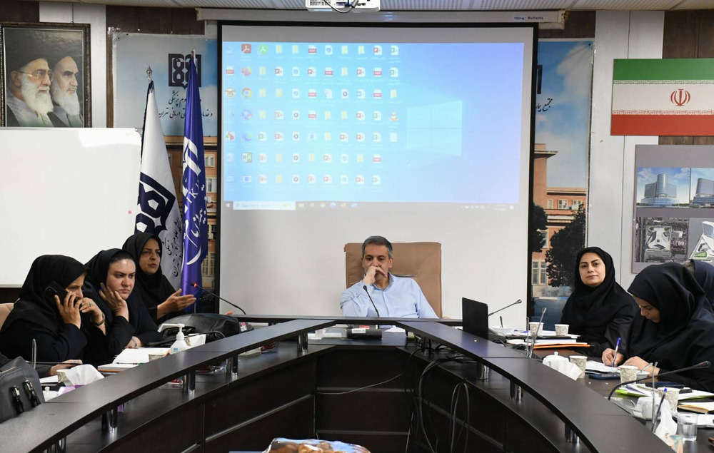 جلسه بررسی دستورالعمل جدید تعرفه کارکنان پرستاری در مجتمع بیمارستانی امام خمینی(ره) برگزار شد