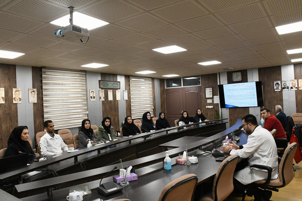 جلسه بهمن‌ماه کمیته طب انتقال خون مجتمع بیمارستانی امام خمینی (ره) برگزار شد