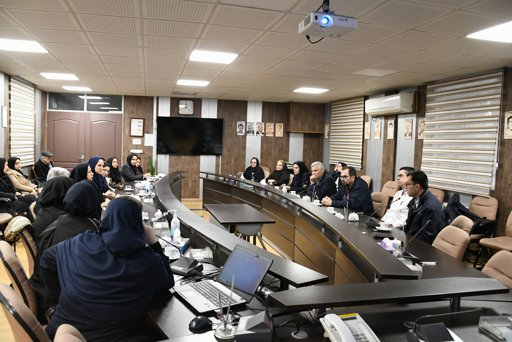 کمیته دی ماه ترویج زایمان طبیعی و ایمن در مجتمع بیمارستانی امام خمینی (ره) برگزار شد