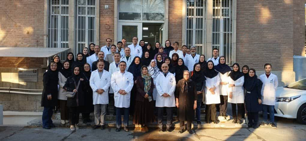 مراسم قدردانی از مدیر گروه بیماری های عفونی مجتمع بیمارستانی امام خمینی (ره) برگزار شد